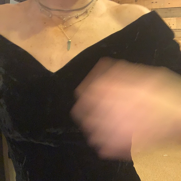 Vintage Black Velvet Dress - Picture 12 of 15